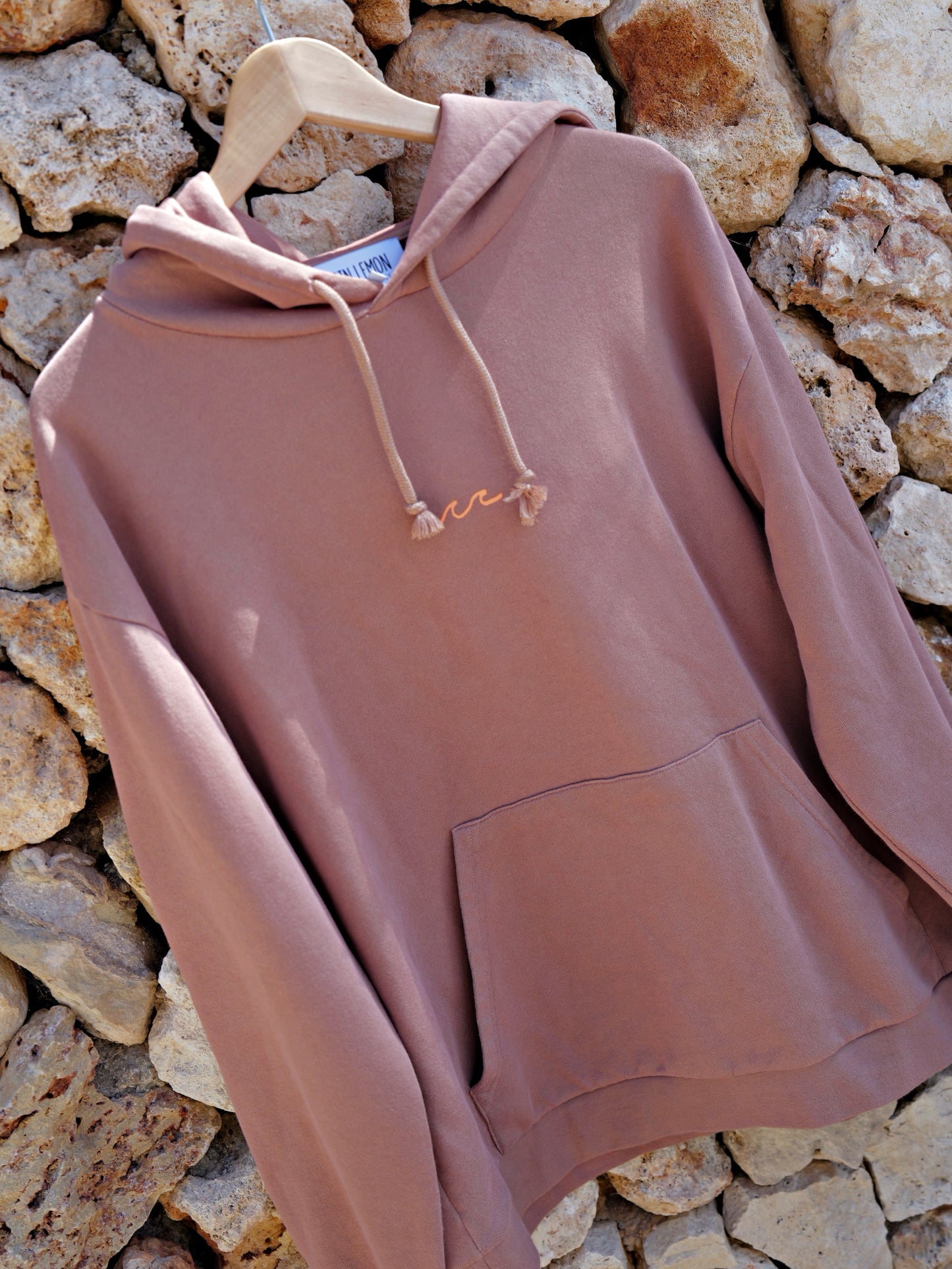 SUDADERA BROWN MENORCA UNDER MY FEET